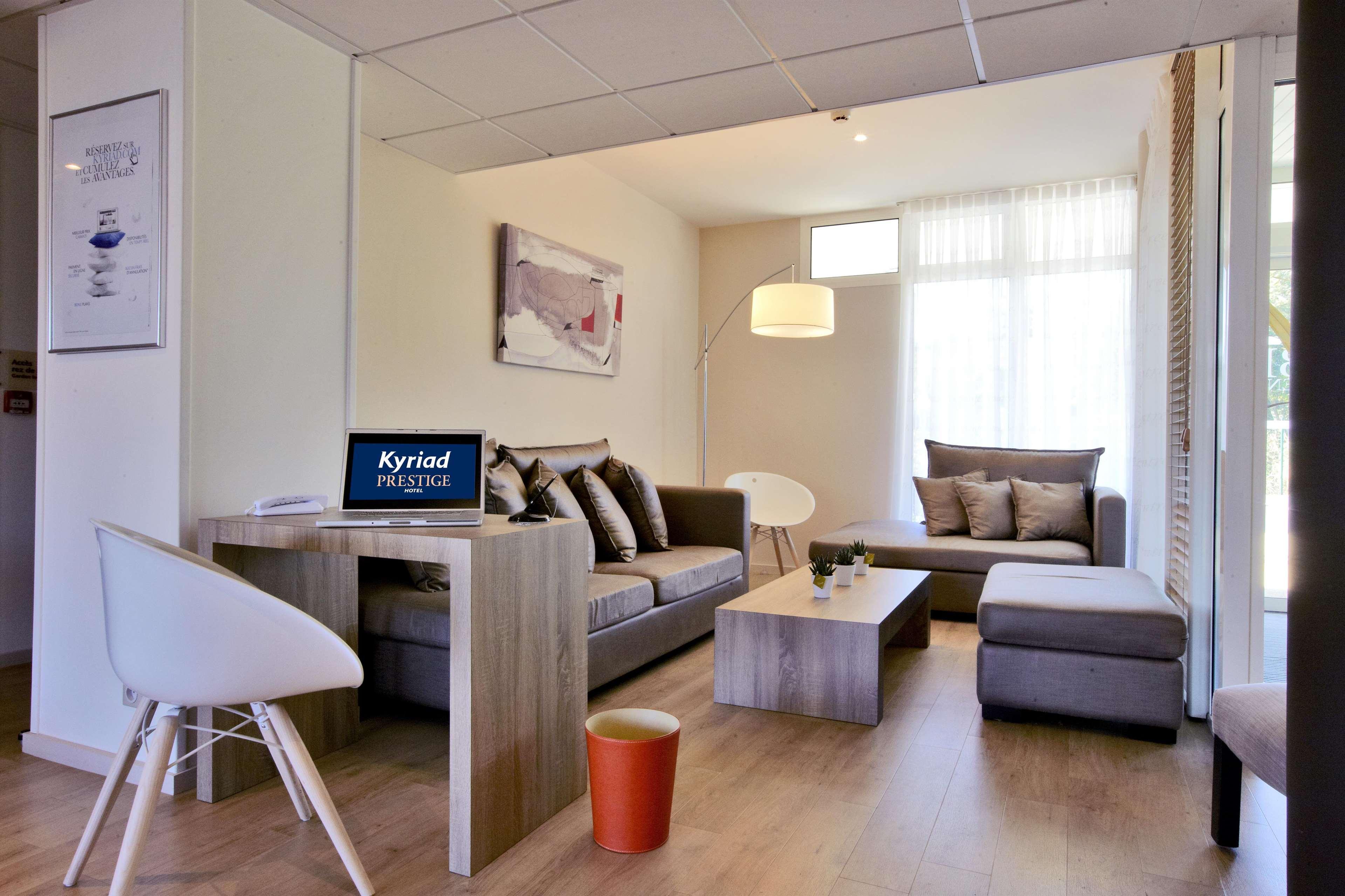 Kyriad Prestige Vannes Centre-Palais Des Arts Buitenkant foto