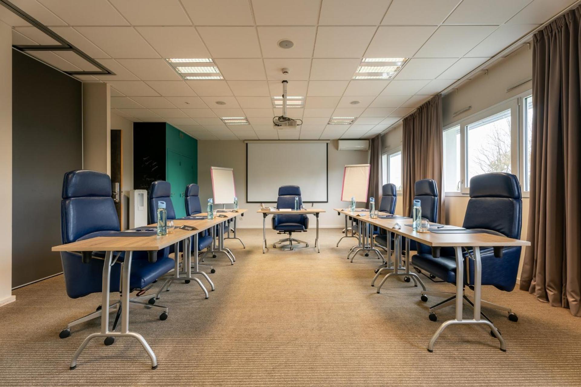 Kyriad Prestige Vannes Centre-Palais Des Arts Buitenkant foto