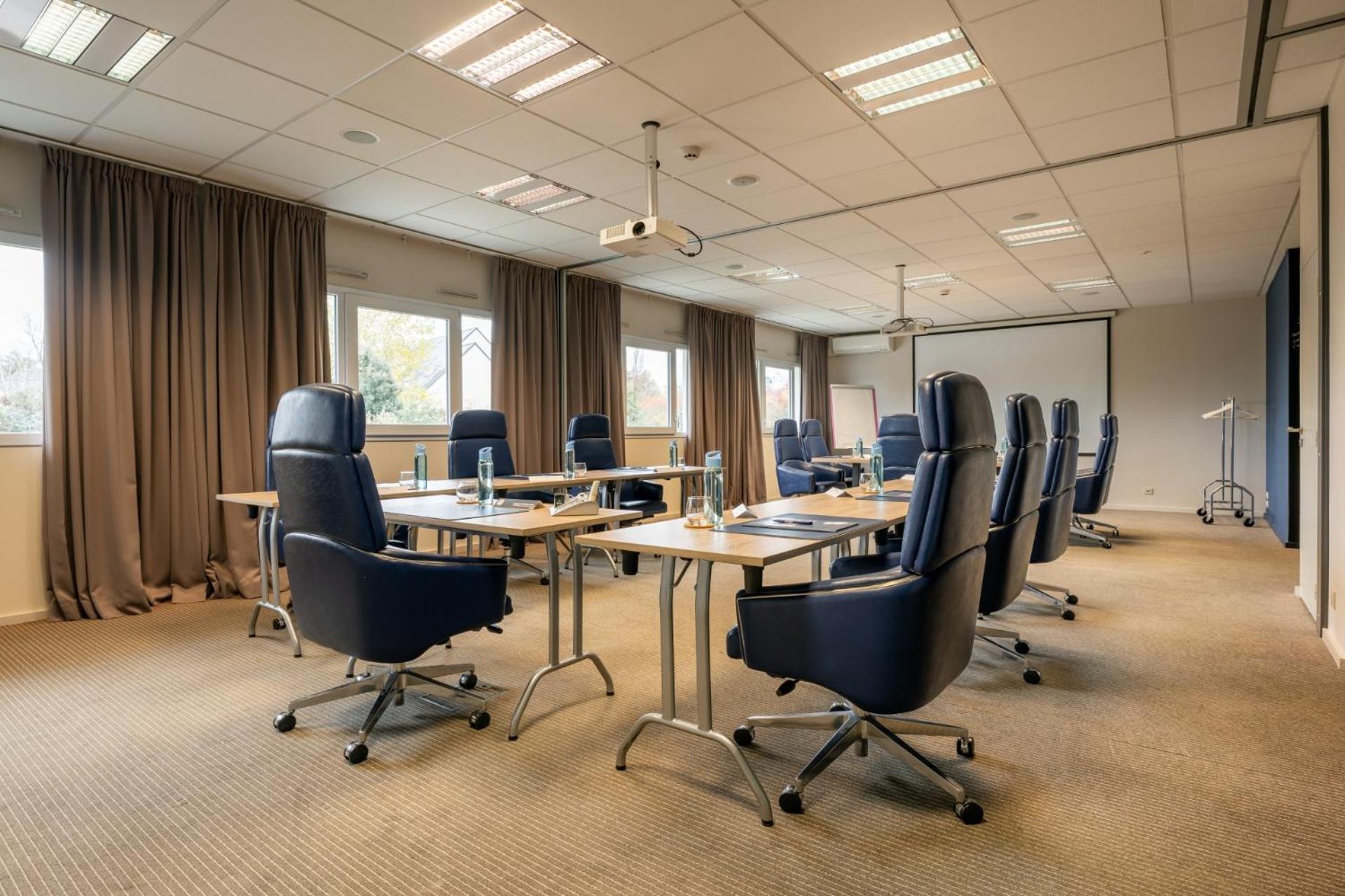 Kyriad Prestige Vannes Centre-Palais Des Arts Buitenkant foto